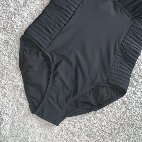 NWOT CALVIN KLEIN Side Pleated One piece swing sui - Picture 5 of 10